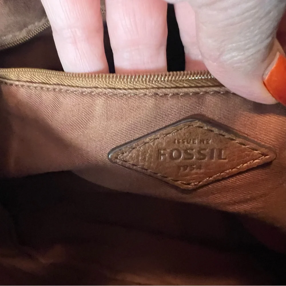 Fossil leather shoulder bag